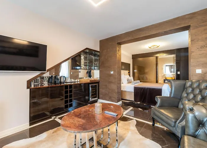 Amazing In With Sauna Sukošan