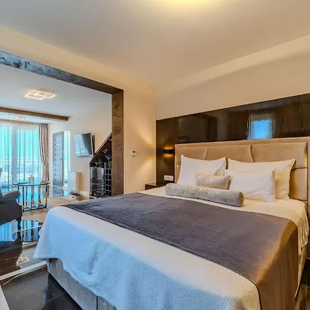 Amazing In With Sauna Sukošan