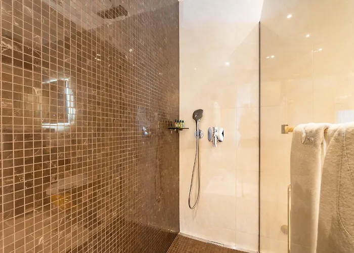 Amazing In With Sauna *